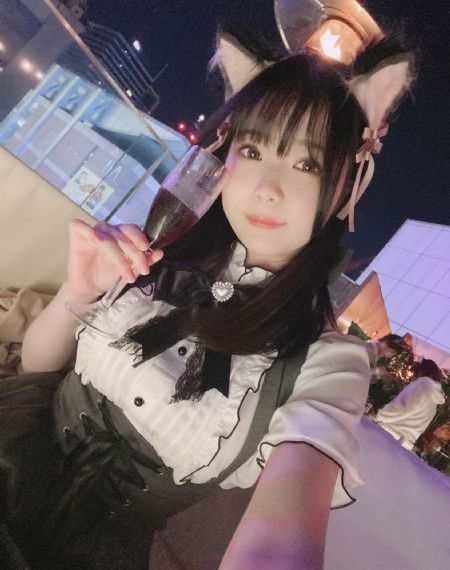 别人看你和镜子里的一样吗_HD在线视频观看