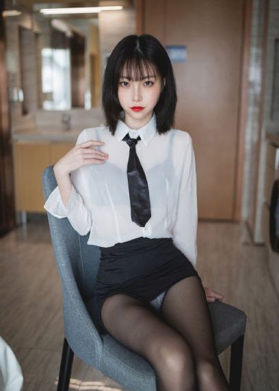 和领导一起三p娇妻_免费高清日本成人在线