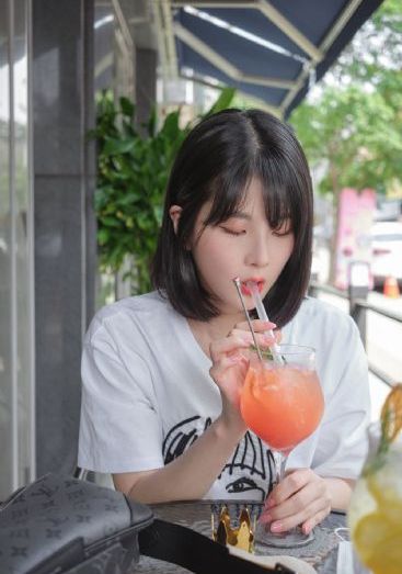 上课被同桌揉搓到高潮H漫画_蓝光HD高清在线观看