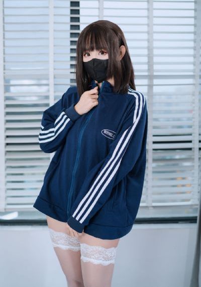 玖伊人夜玖一区_720高清完整版