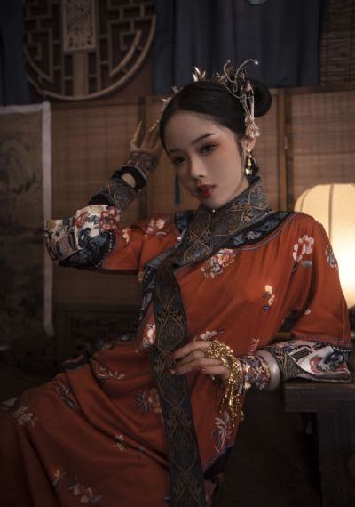 伊人久久五月丁香综合_国产在线视频