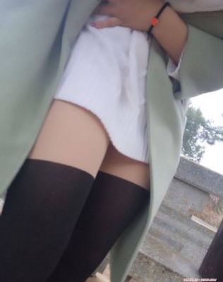 绝色中出久久久_BD韩语在线观看高清