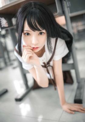 女子监狱的男狱警免费版_BD英语高清视频播放